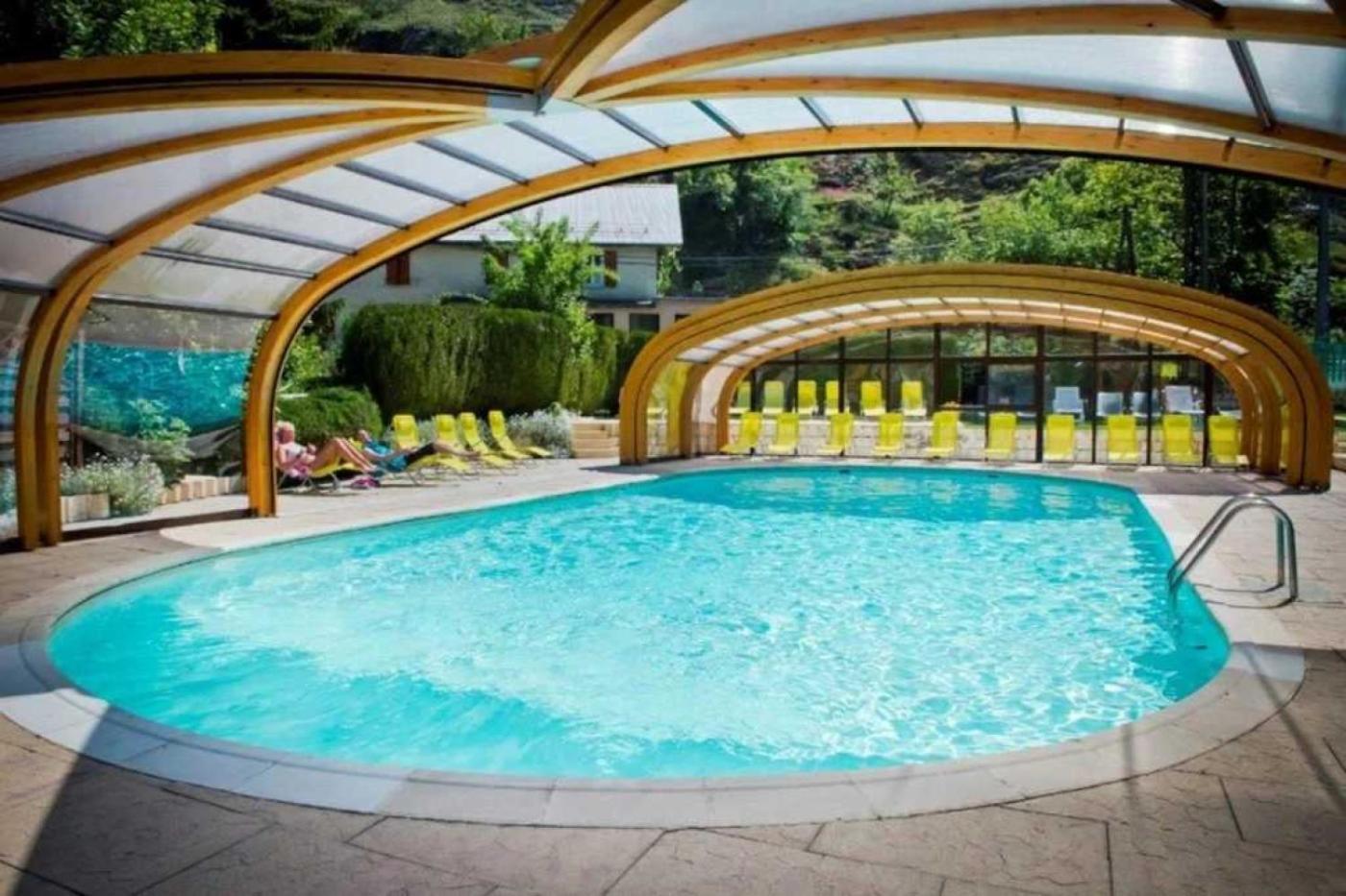 Camping 5 Etoiles - Piscine - Eeceff Le Bourg-d'Oisans Exterior photo