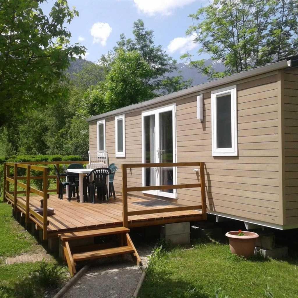 Camping 5 Etoiles - Piscine - Eeceff Le Bourg-d'Oisans Exterior photo
