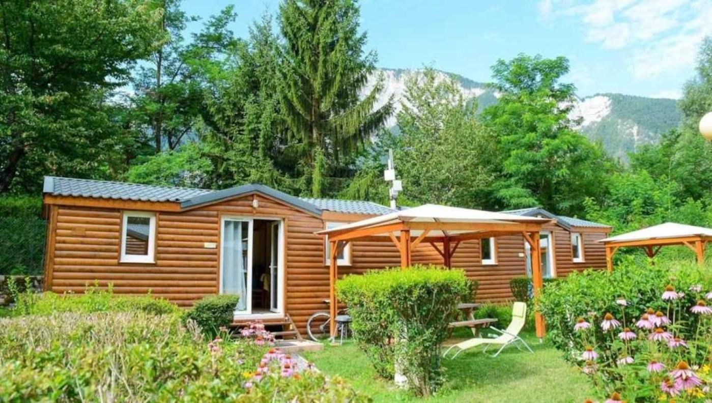 Camping 5 Etoiles - Piscine - Eeceff Le Bourg-d'Oisans Exterior photo